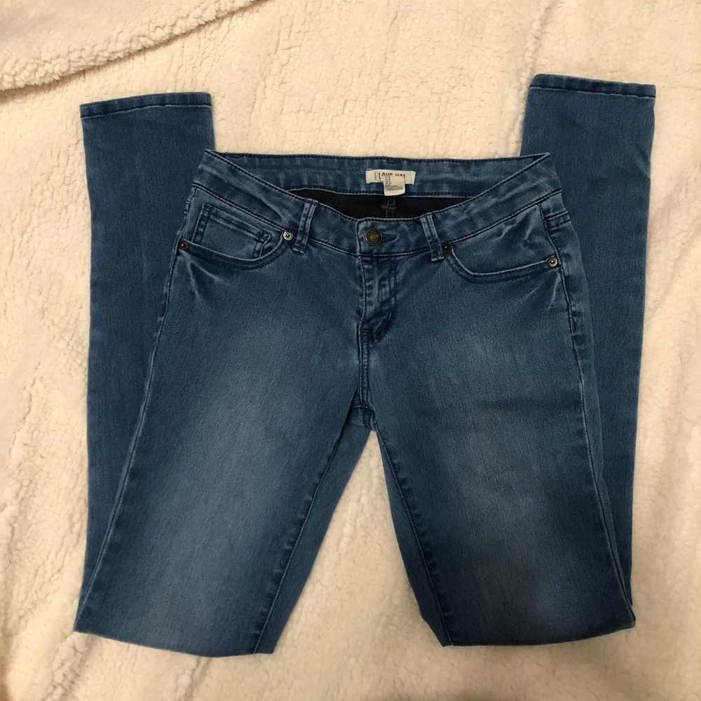 NWOT Classic Wash Skinny Jeans